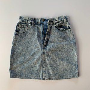 Acid Wash high-rise jean skirt